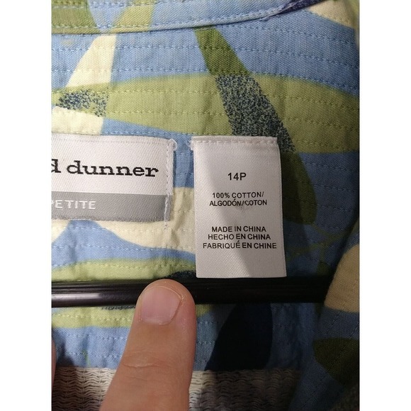 Alfred Dunner Lightweight Quilted Shacket Blue Green Leaf Print. Size 14P - Picture 10 of 12